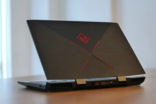 HP Omen 15